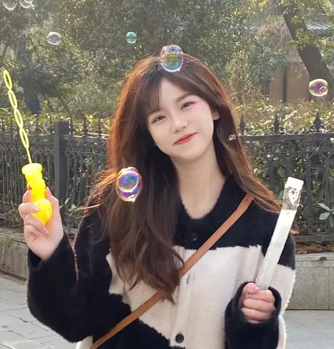 闪婚后九爷马甲藏不住了